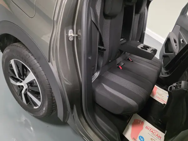 Peugeot 3008 1.5 BLUEHDI ACTIVE 86