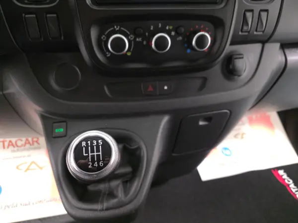 Renault Trafic 2.0 DCI L1H1 120CV IVA DEDUTIVEL 68