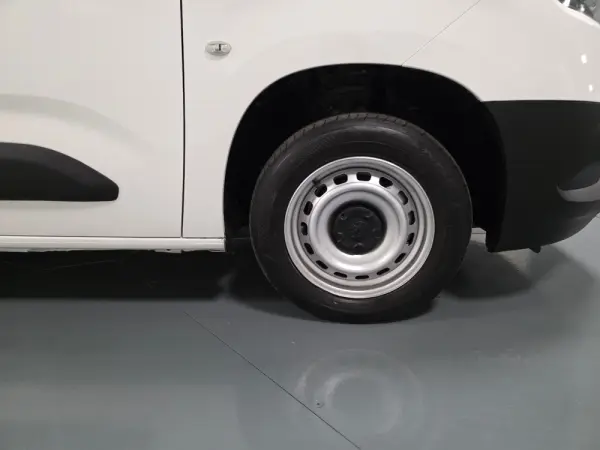 Toyota Proace CITY 1.5D IVA DEDUTIVEL 3