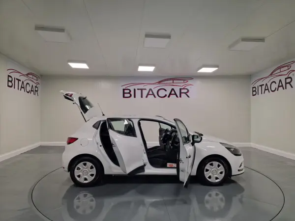 Renault Clio SOCIETE 1.5 DCI ZEN IVA DEDUTIVEL 7