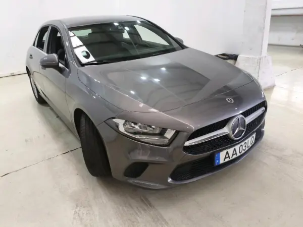 Mercedes-Benz A 180 D PROGRESSIVE 2