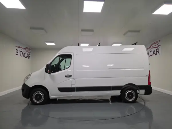 Renault Master 2.3 dCi L2H2 3.5T 24