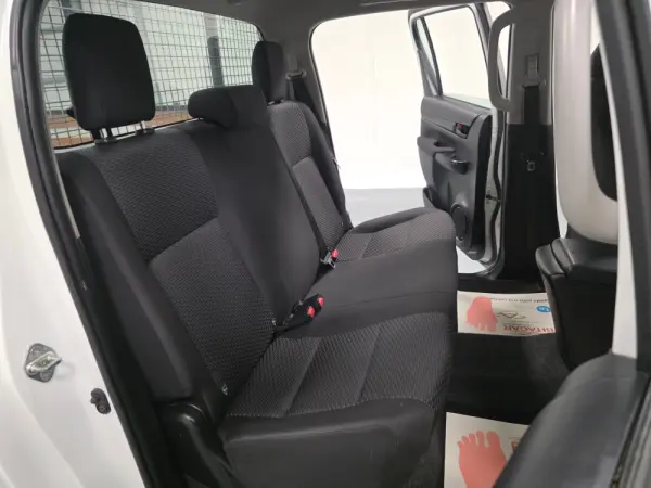 Toyota Hilux 2.4 D-4D 4WD CD CH 57