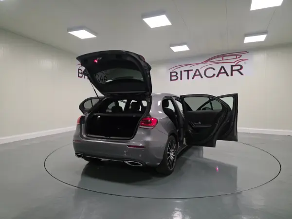 Mercedes-Benz A 180 D PROGRESSIVE 10