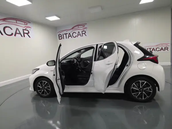 Toyota Yaris 1.5 HDF EXCLUSIVE 52