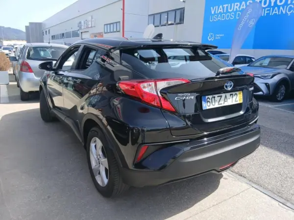 Toyota C-HR 1.8 HSD CONFORT 2