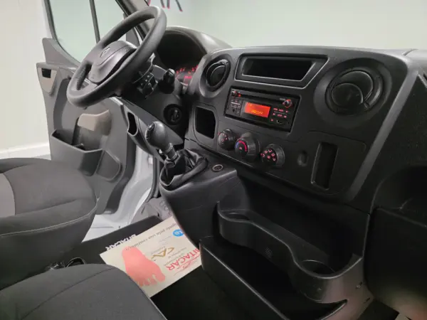 Renault Master 2.3 dCi L2H2 3.5T 60