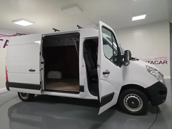 Renault Master 2.3 dCi L2H2 3.5T 17