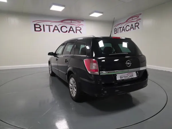 Opel Astra Caravan 1.3 CDTi Cosmo 2
