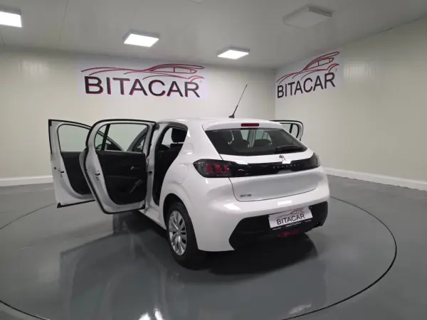 Peugeot 208 1.2 ACTIVE 58