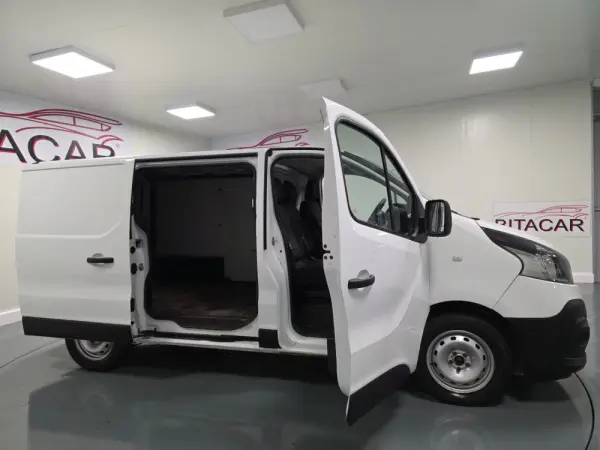 Renault Trafic 2.0 DCI L1H1 120CV IVA DEDUTIVEL 13