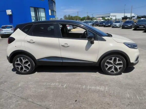 Renault Captur 1.5 DCI EXCLUSIVE 4