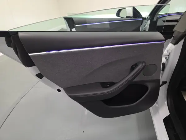 Tesla Model 3 Tração Traseira Premium 72