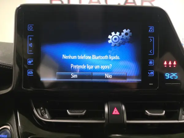 Toyota C-HR 1.8 HSD CONFORT 98