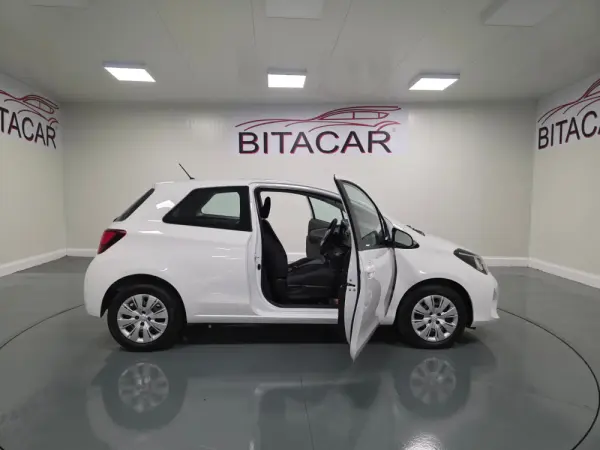 Toyota Yaris BIZZ 1.4 D-4D 90CV IVA DEDUTIVEL 68