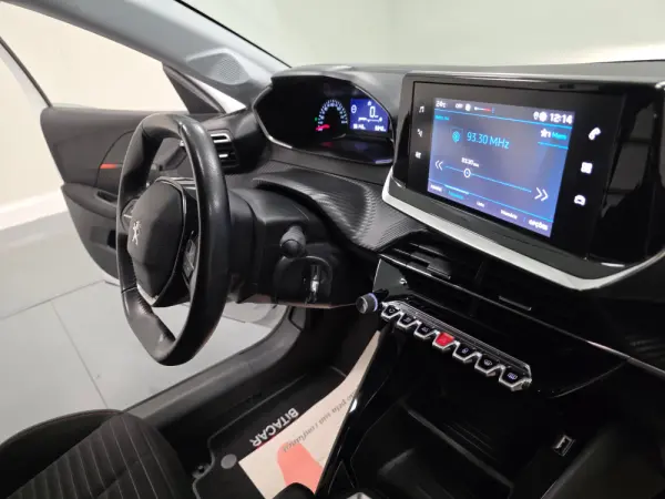 Peugeot 208 1.2 ACTIVE 93