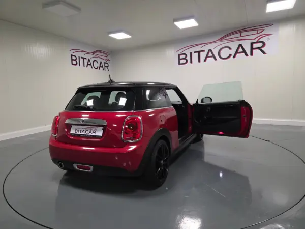MINI 3 Portas Cooper D 38