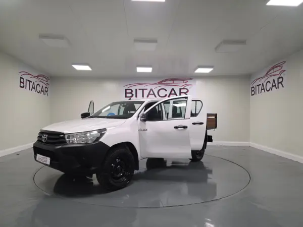 Toyota Hilux 2.4 D-4D 4WD CD CH 36