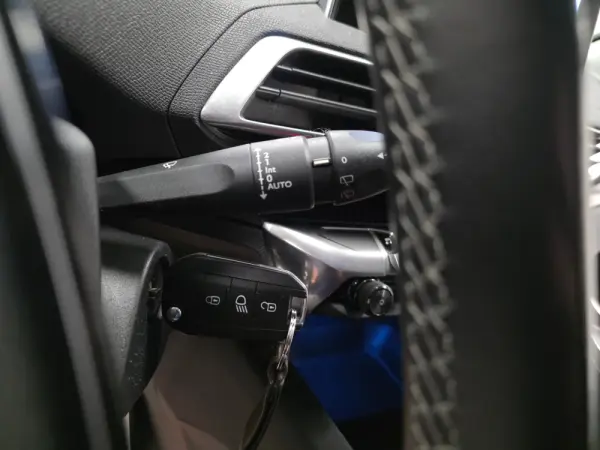 Peugeot 3008 1.5 BLUEHDI ACTIVE 105