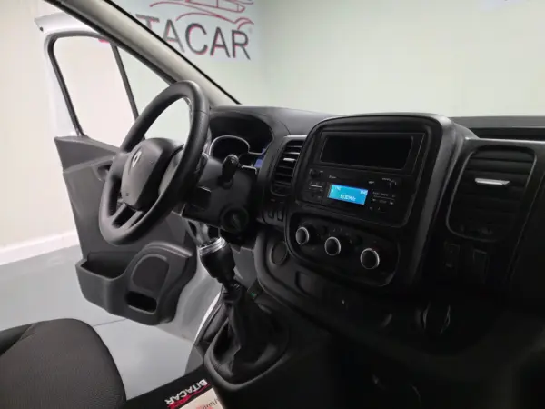 Renault Trafic 2.0 DCI L1H1 120CV IVA DEDUTIVEL 47