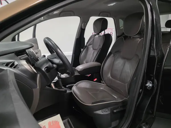 Renault Captur 1.5 dCi Exclusive 69