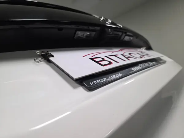Citroen e-C4 SHINE 60