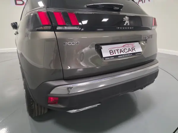 Peugeot 3008 1.5 BLUEHDI ACTIVE 41
