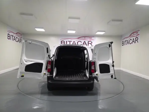 Toyota Proace CITY 1.5D IVA DEDUTIVEL 40