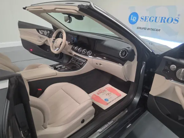 Mercedes-Benz E 300 AMG CABRIO 74