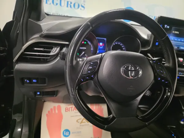 Toyota C-HR 1.8 HSD CONFORT 89