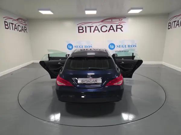 Mercedes-Benz CLA 180 d Shooting Brake Urban 47