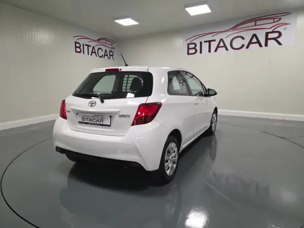 Toyota Yaris BIZZ 1.4 D-4D 90CV IVA DEDUTIVEL 40