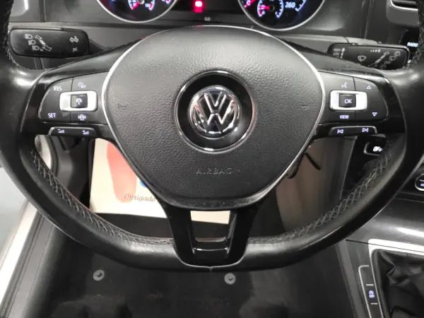 Volkswagen Golf 1.6 TDI CONFORTLINE 92