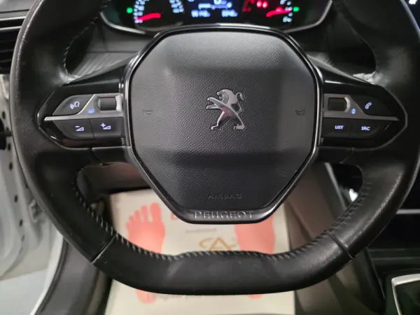 Peugeot 208 1.2 ACTIVE 106