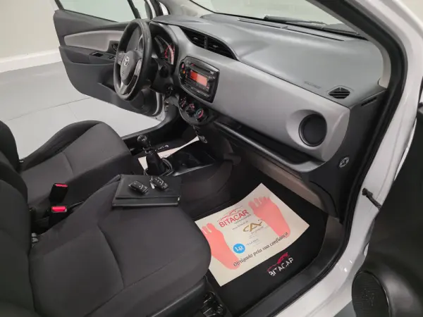 Toyota Yaris BIZZ 1.4 D-4D 90CV IVA DEDUTIVEL 78