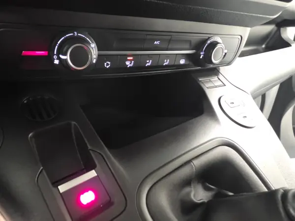 Peugeot Partner 1.5 BLUEHDI 100CV LONGA CAMARA TRASEIRA 114