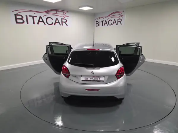 Peugeot 208 1.6 BlueHDi Active 5