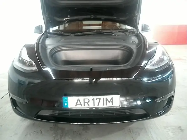 Tesla Model Y LONG RANGE TRAÇÃO INTEGRAL 3