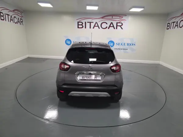 Renault Captur 1.5 DCI EXCLUSIVE 40