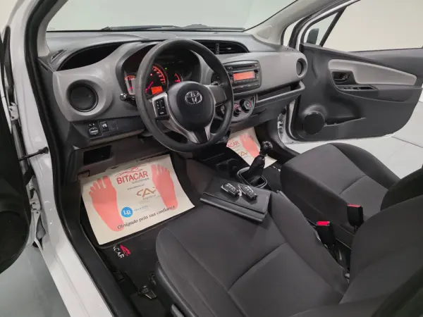 Toyota Yaris BIZZ 1.4 D-4D 90CV IVA DEDUTIVEL 92
