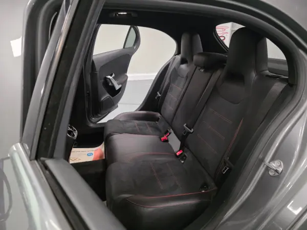 Mercedes-Benz A 180 d AMG Line Aut. 59
