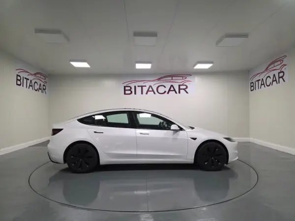 Tesla Model 3 Tração Traseira Premium 43