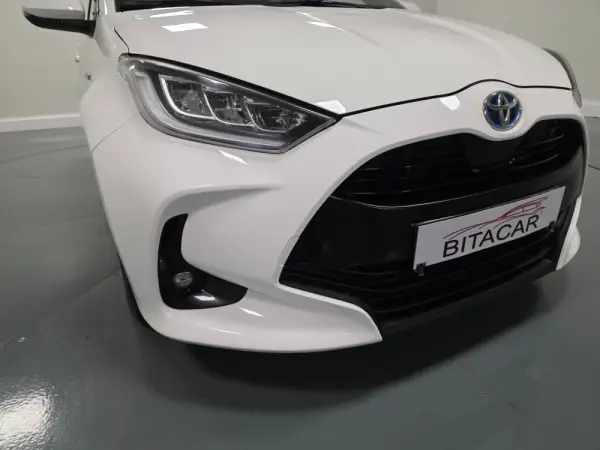 Toyota Yaris 1.5 HDF EXCLUSIVE 6