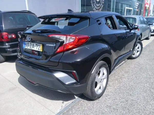 Toyota C-HR 1.8 HSD CONFORT 3