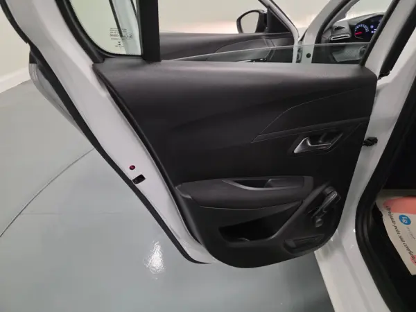 Peugeot 208 1.2 ACTIVE 74