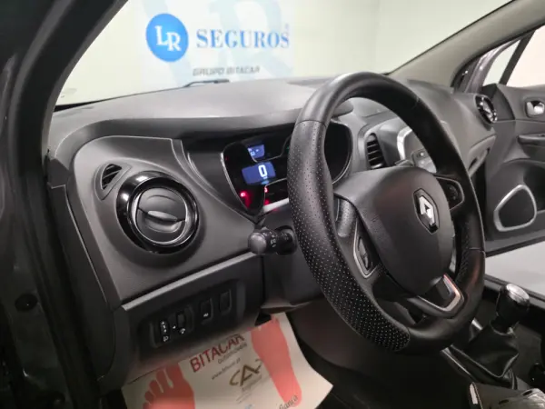Renault Captur 1.5 DCI EXCLUSIVE 106