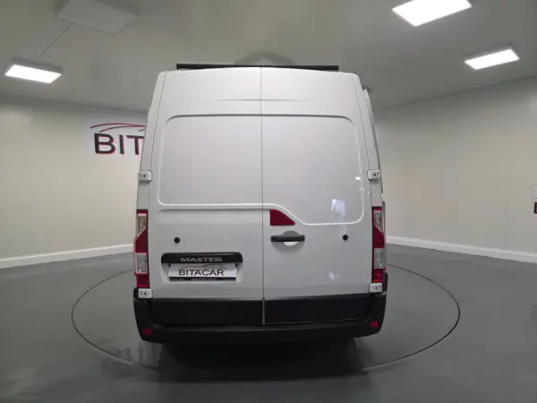 Renault Master 2.3 dCi L2H2 3.5T 51