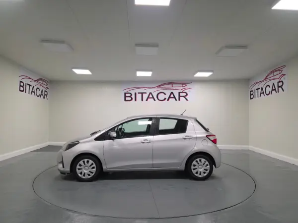 Toyota Yaris 1.4 D-4D ACtive+AC 14