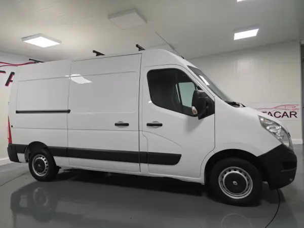 Renault Master 2.3 dCi L2H2 3.5T 3