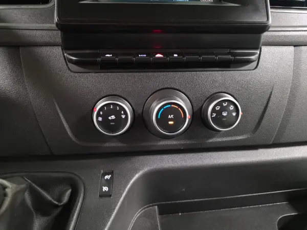 Renault Master L2H2 2.3 DCI 135CV GPS IVA DEDUTIVEL 12